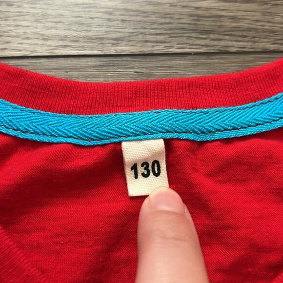 Tik Tok Kid’s 2 Piece Set Red‎ T Shirt & Black Shorts With Pockets Size 8/10 - Picture 4 of 10